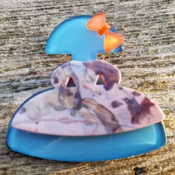 broche de meninas de carey azul y lazo naranja